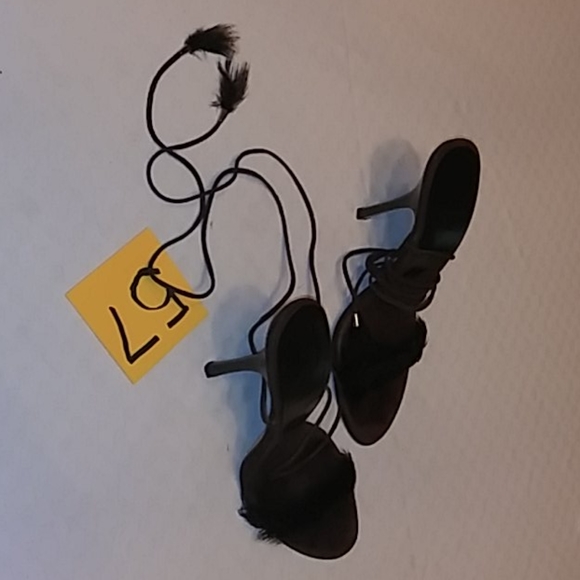 Heels - Picture 3 of 6